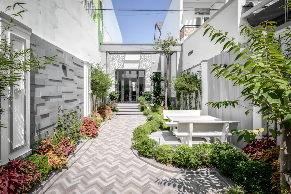 Yếu tố cần xác định khi thiết kế sân vườn trước nhà